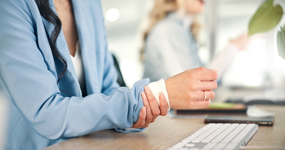 Carpal Tunnel Syndrome: Symptoms, Causes, and Treatment Options Fretured Image